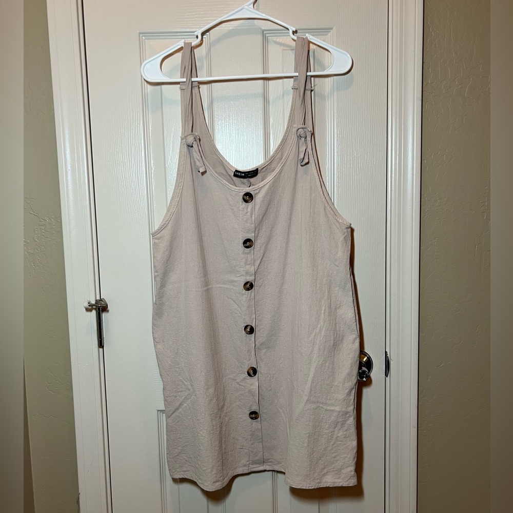 SHEIN midi dress. Size large. 100% Cotton. Tan color.